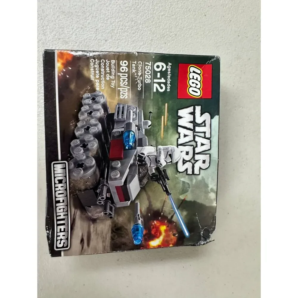 LEGO Star Wars 75028 Clone Turbo Tank Microfighters Set Sealed Worn Box